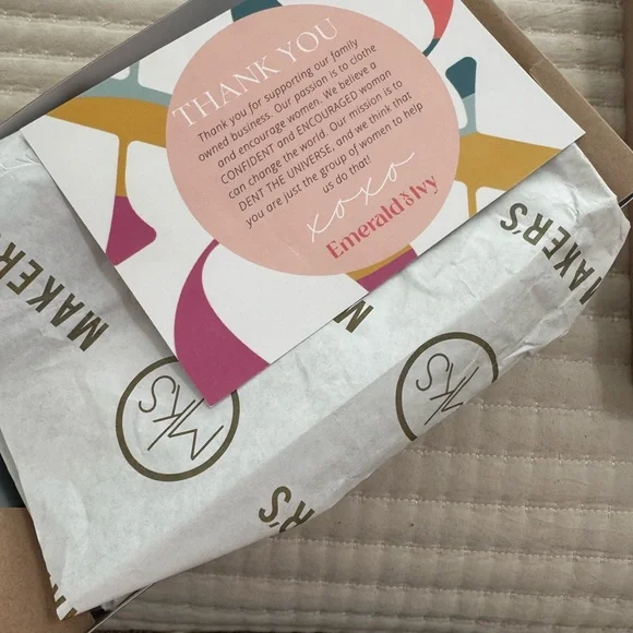 Maker’s MIEL White Sneakers with Red and Green Stripe - Picture 2 of 4